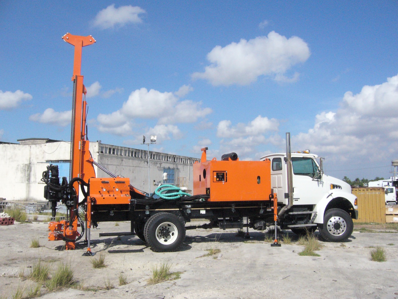 MDT 80 B sur camion